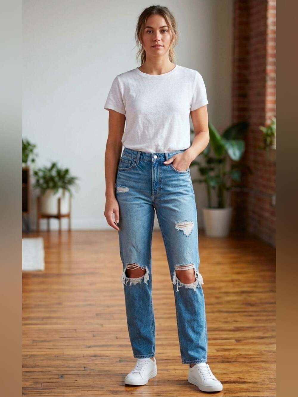 American Eagle Outfitters Blue Distressed High-Rise Jeans